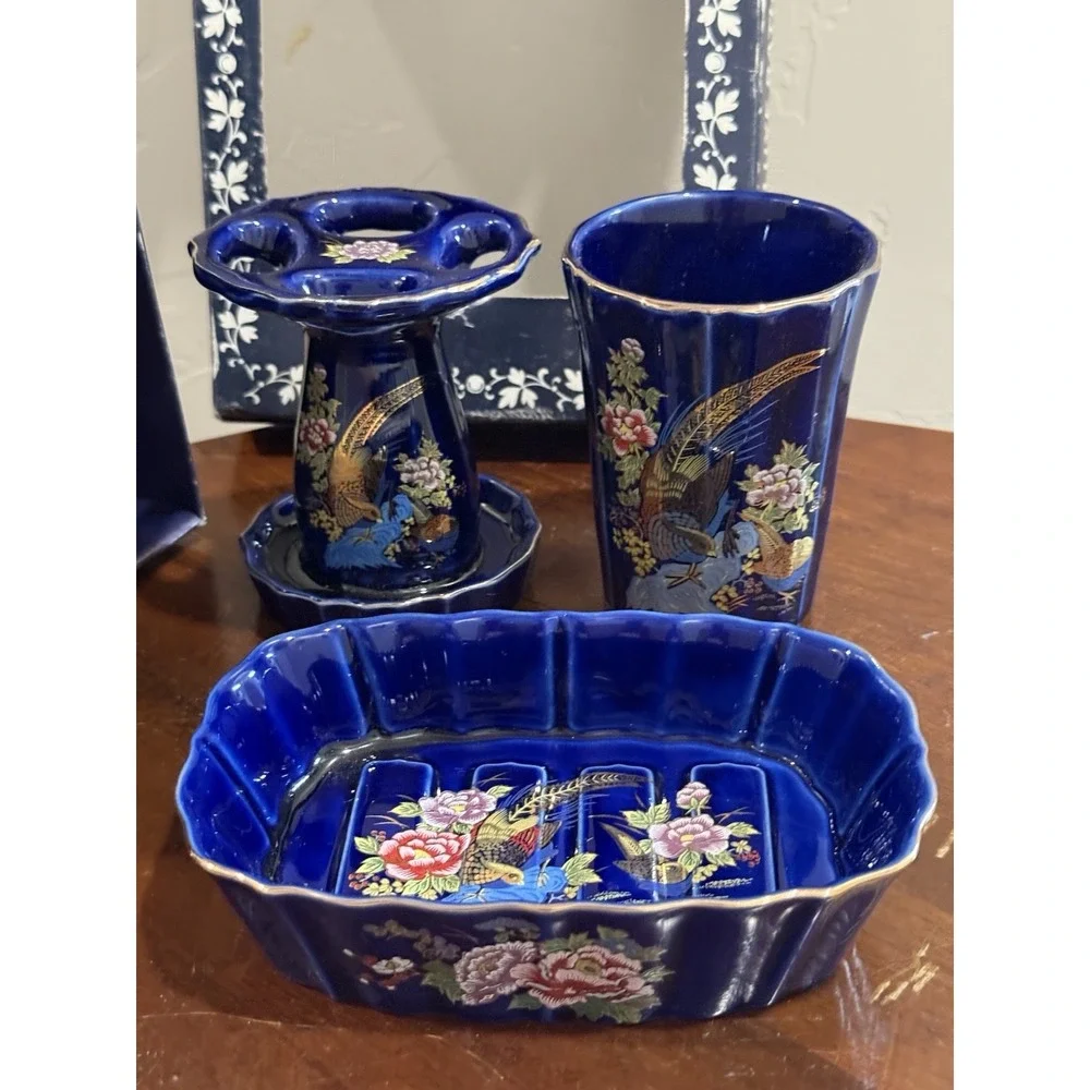 Vintage Kutani Japan Cobalt Blue Porcelain 3 Pc Deluxe Bathroom Vanity Set Box